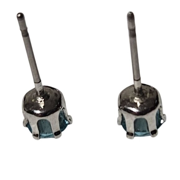 Vintage Elegant Crysta Silver Tone Stud Earrings Minimalist Fashion Jewelry - Picture 2 of 3